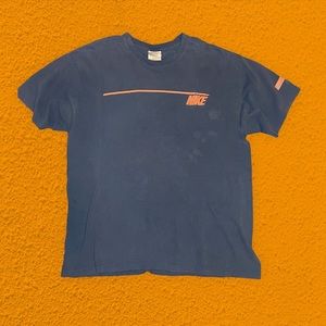 Y2K Nike Distressed T-shirt Size Large